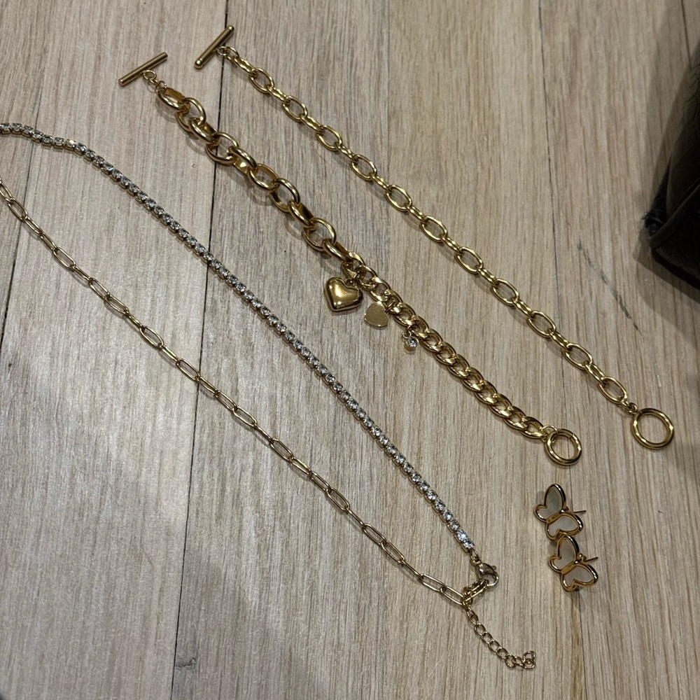 Necklace 2 bracelets and butterfly earrings